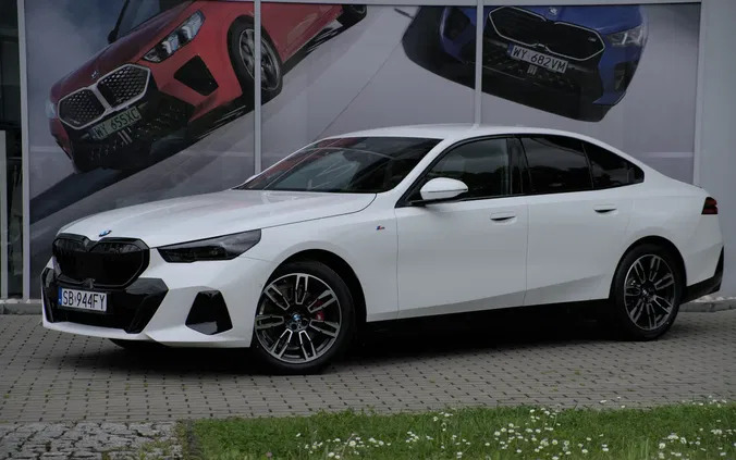 bmw seria 5 mikołów BMW Seria 5 cena 289900 przebieg: 14000, rok produkcji 2024 z Mikołów